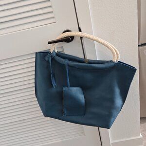 French Connection tote / beach bag